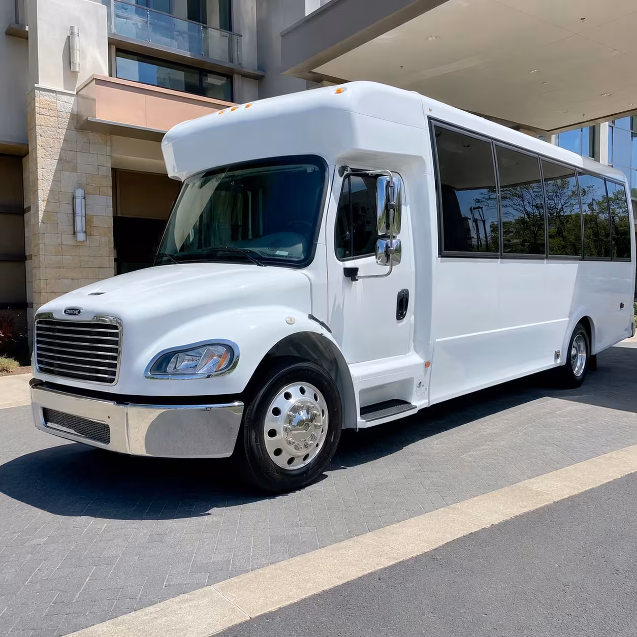 compton 20 passenger minibus rental