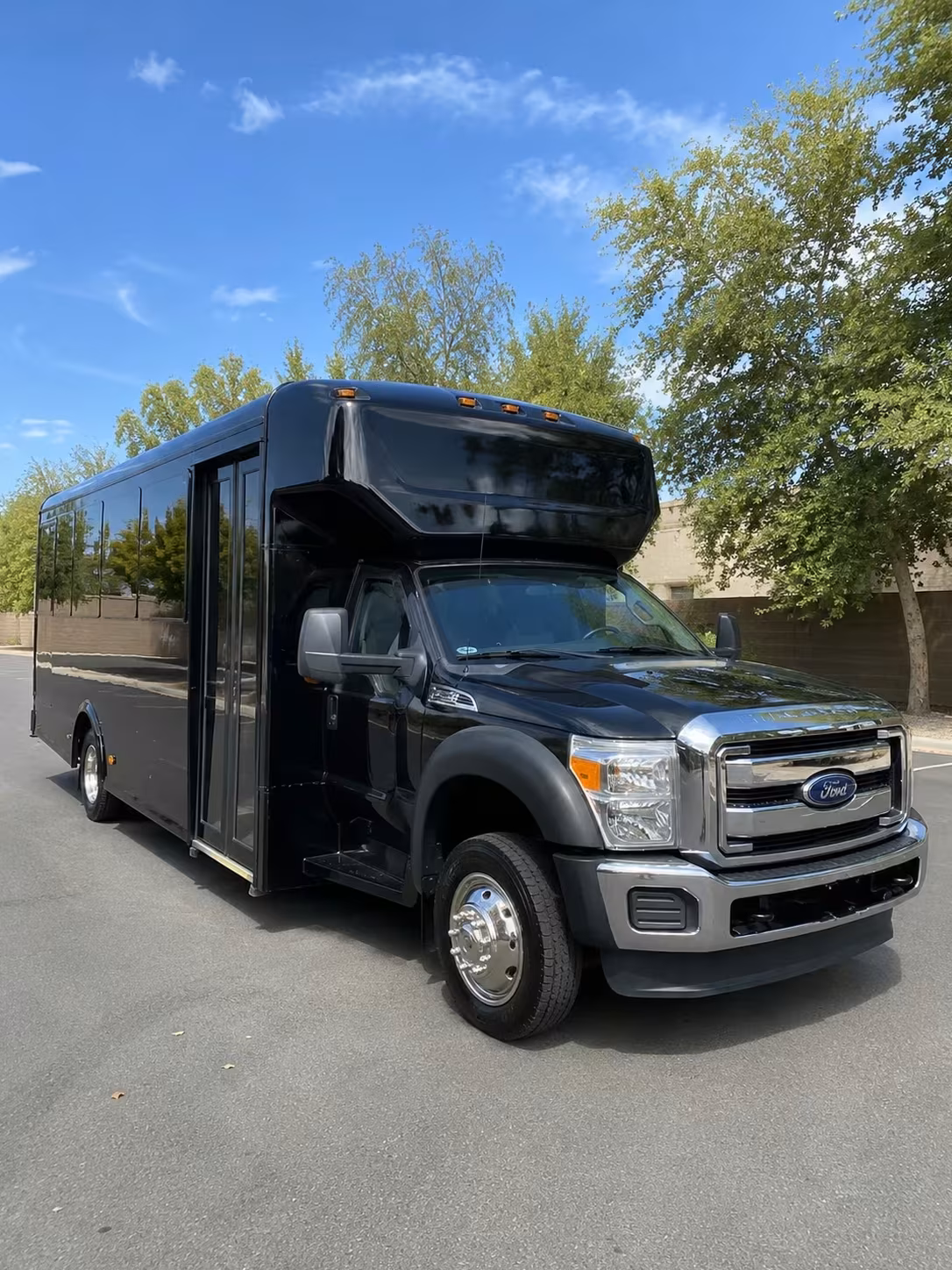 compton prom party bus rentals for a pre party ride