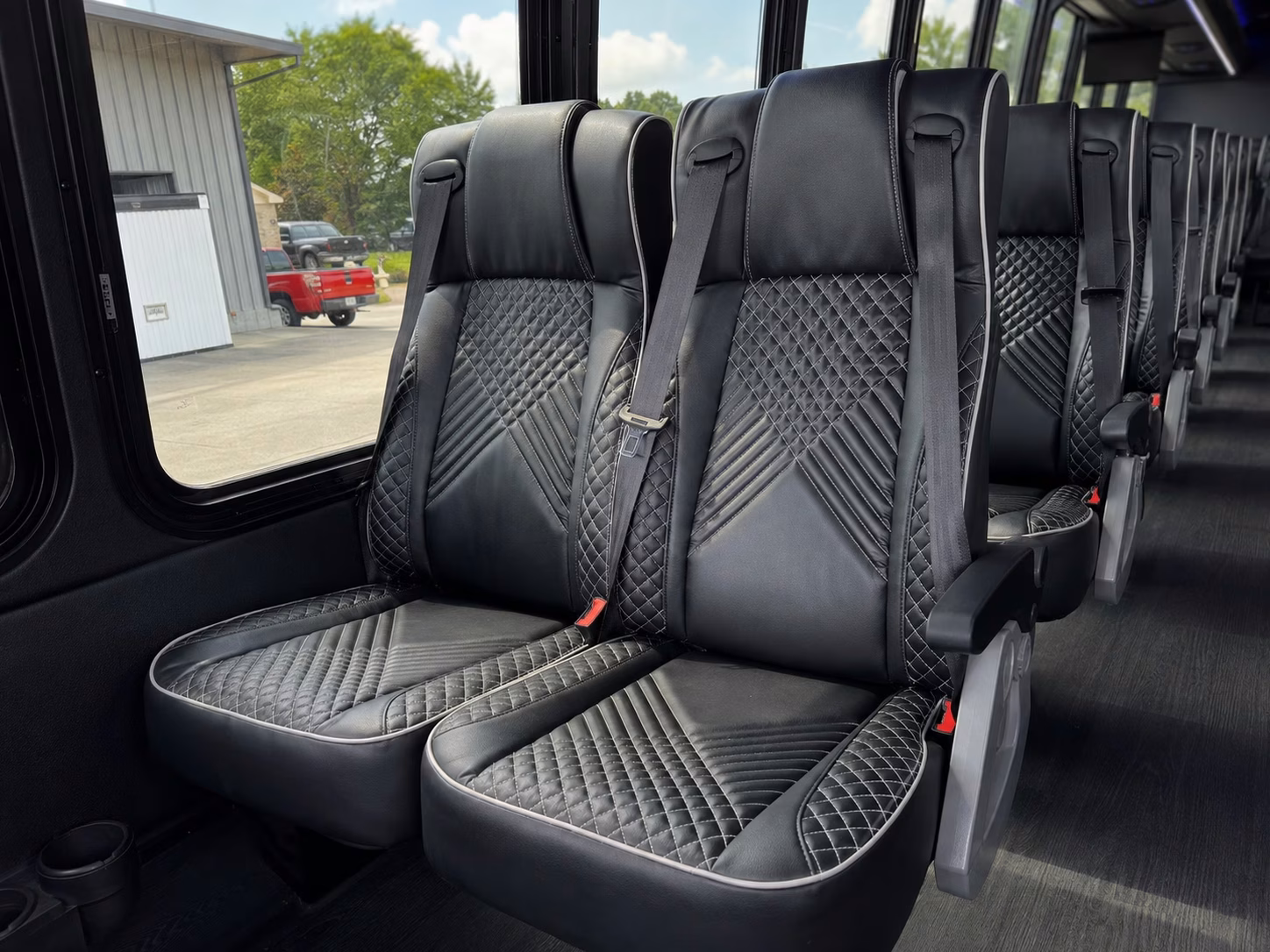 compton shuttle buses to crypto com arena for lakers and kings games