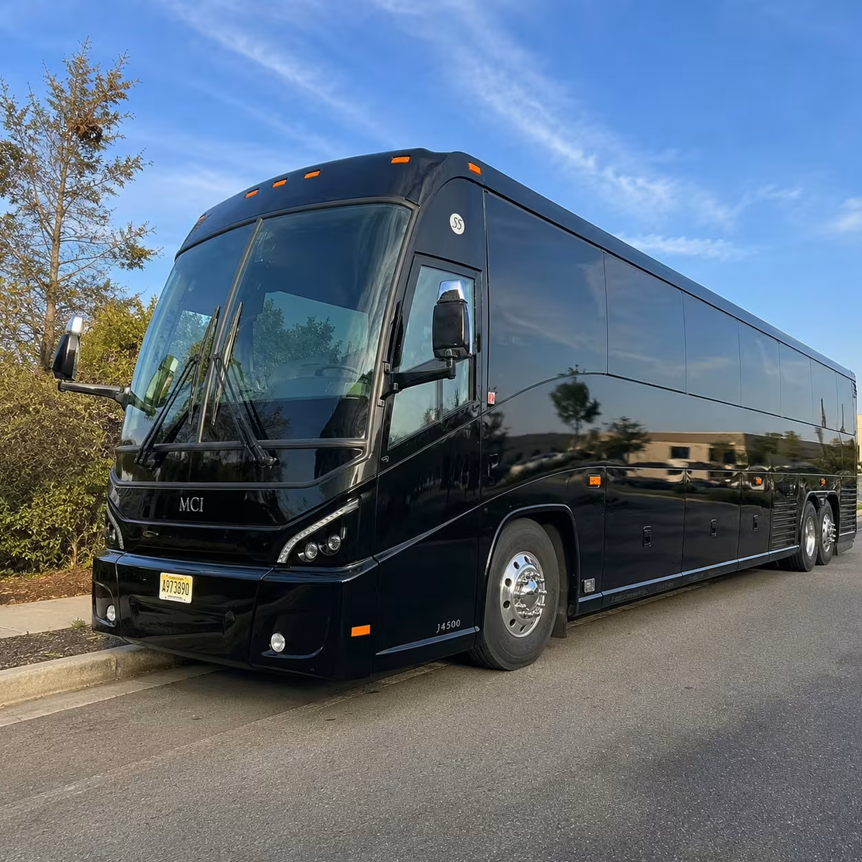 military personnel shuttle buses from compton to los alamitos